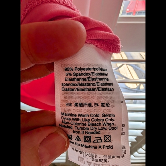 DKNY Short Sleeve Side Ruche Top NWT - Picture 9 of 9